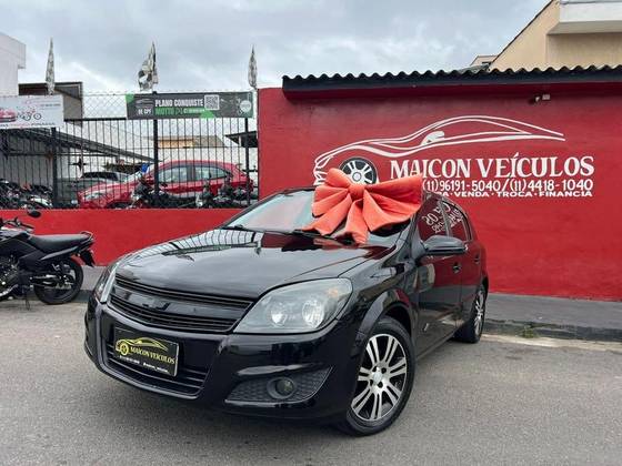 CHEVROLET VECTRA 2.0 SFI GT HATCH 8V FLEX 4P MANUAL CHEVROLET VECTRA 2.0 SFI GT HATCH 8V FLEX 4P MANUAL